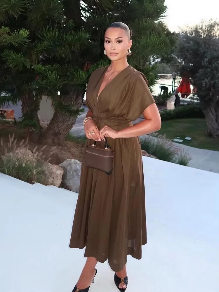 Thumbnail 3 - #16 Trending Midi A-Line Dress Right Now