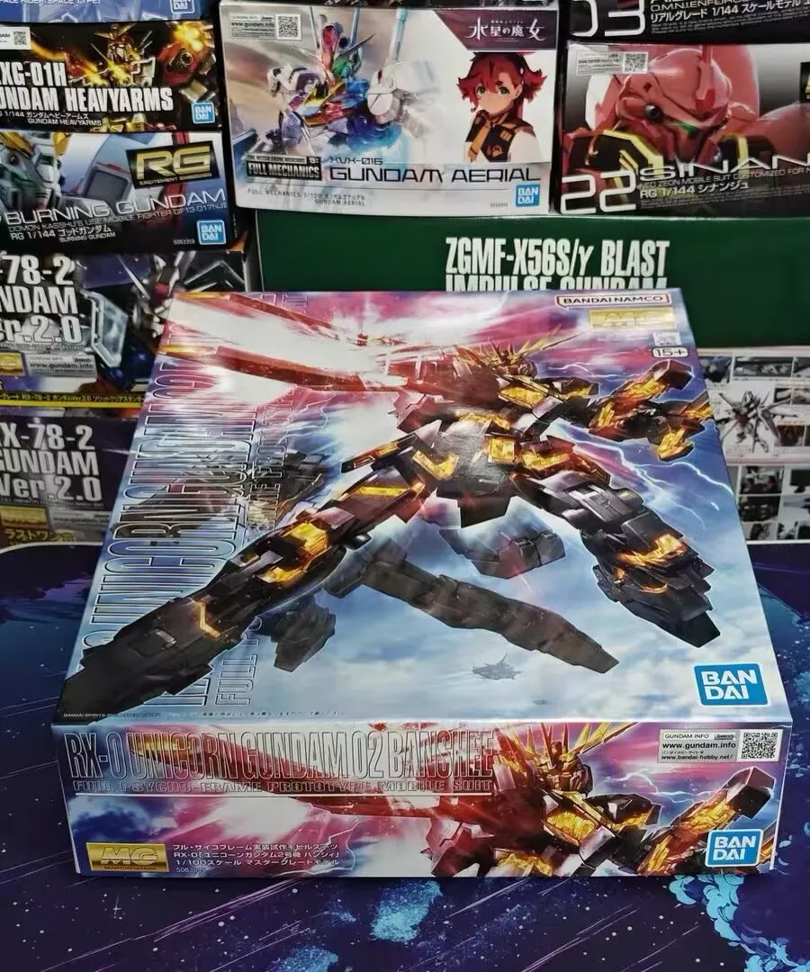 Original Bandai Anime Figure MG 1/100 RX-0 UNICORN GUNDAM-02 BANSHEE Assembly Anime Action Figures Collect Decorative Toys