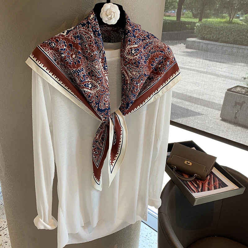 خفيفة الوزن فاخرة الخصر تعزيز فو الأوشحة الحريرية الأوشحة الثلاثي أسفل الستائر الرقبة حماة ملابس خارجية شالات صغيرة