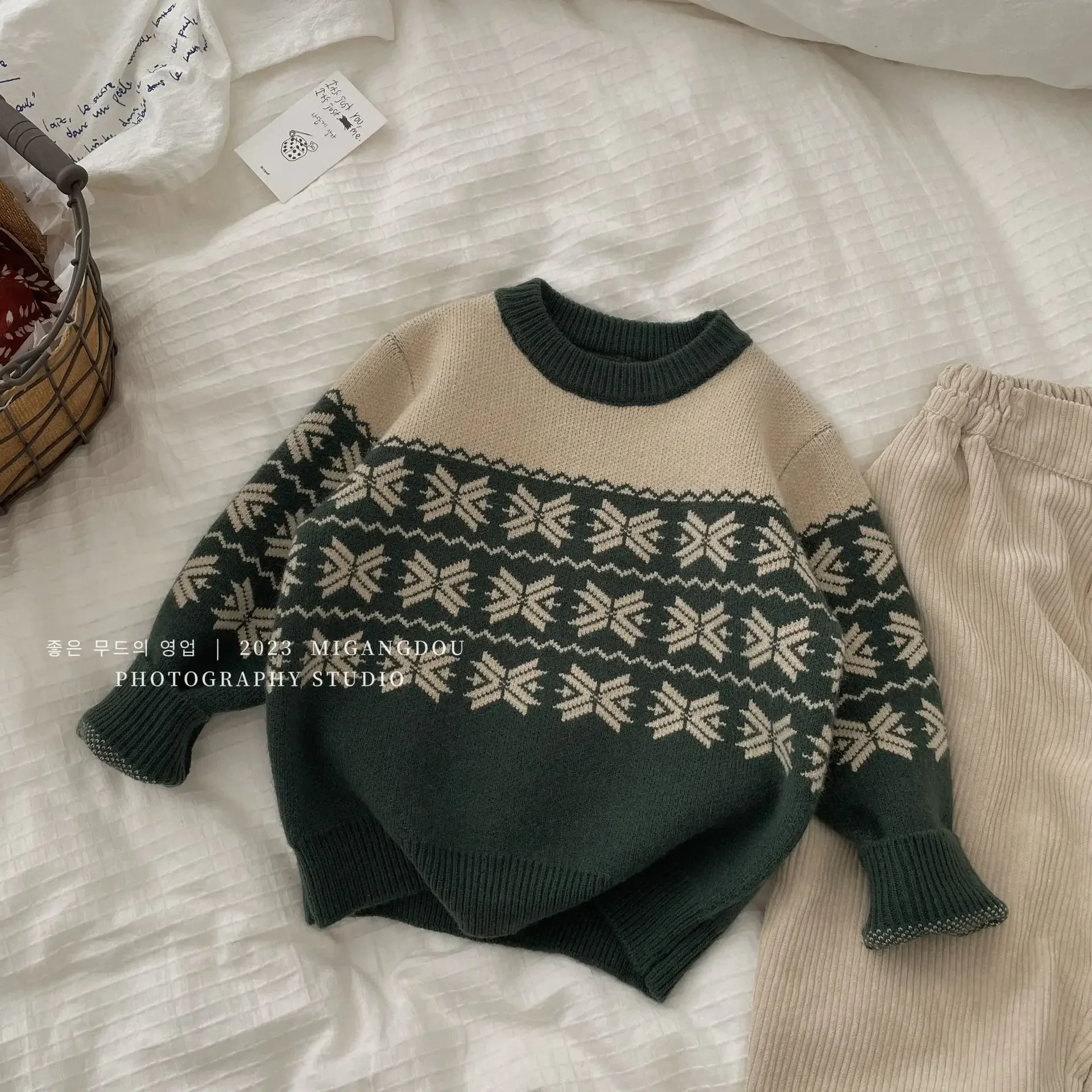 Vinatge Style Autumn Winter Baby Boys Girls Knitted Sweaters Black Green Red Color Contrasting X Print Patchwork Kids Outwear