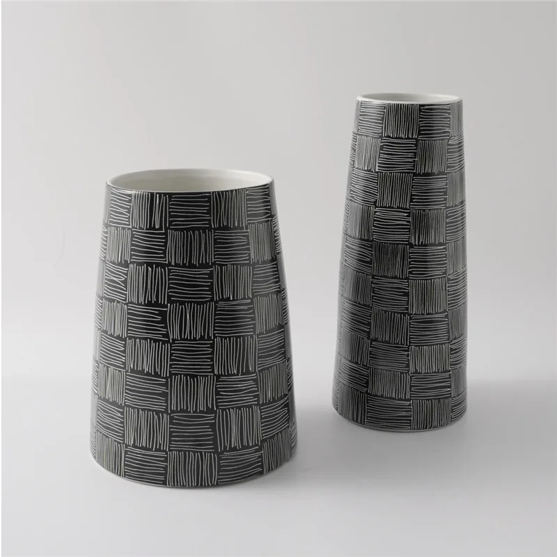 Modern Simple Light Luxury Black And White Line Ceramic Vase Model Room Living Room Desktop Decoration Cone Flower Ornament
