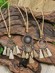 Vintage Ethnic Holiday Style Long Pendant Necklace Women's Bohemian Style Classic Temperament Necklace