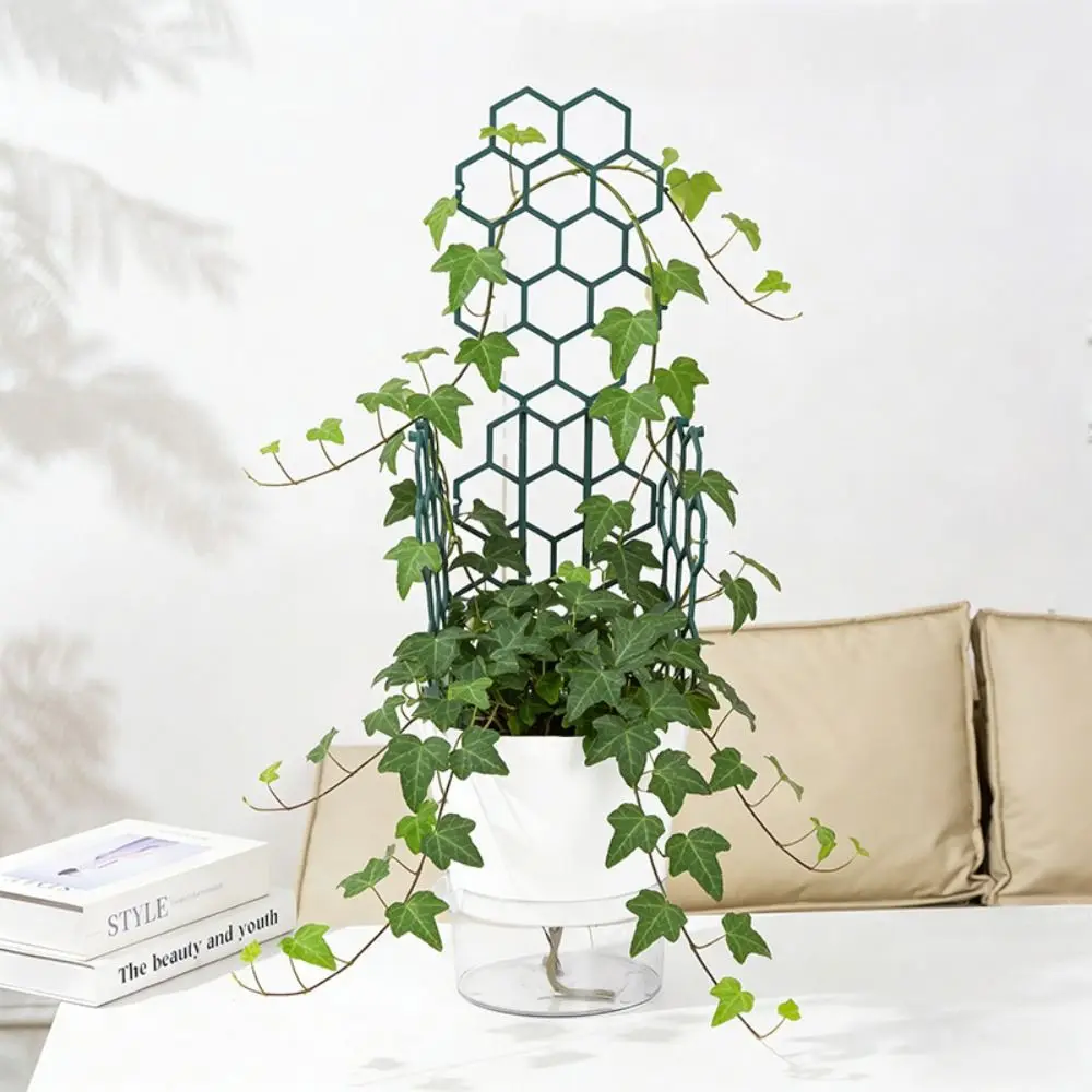Honeycomb Design Plant Support Windproof Rustproof Plastic Garden Climbing Frame Stackable Durable Honeycomb Plant Trellis
