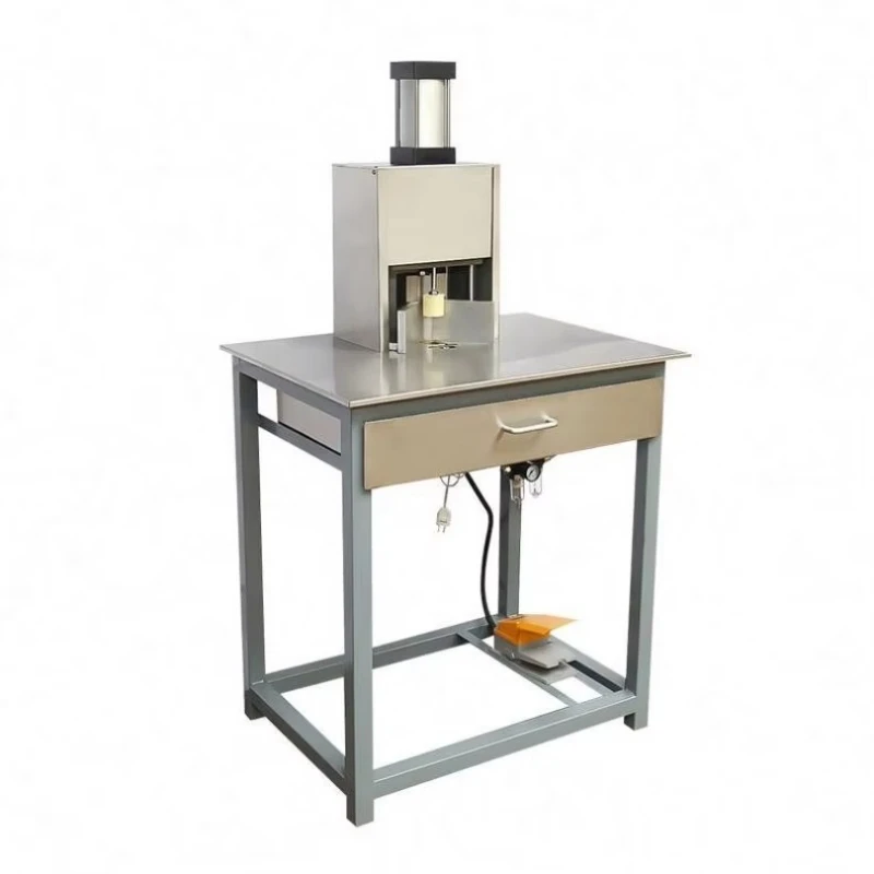 

Stainless Steel Hydraulic Variable Angle Angle Notching Round Angle Cutter Pneumatic Pneumatic Corner Cutting Machine