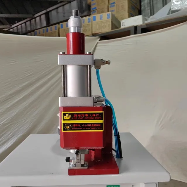 

Высококачественная пневматическая машина для блокировки ремня с гвоздями и машиной для блокировки кольца двигателя 220 В