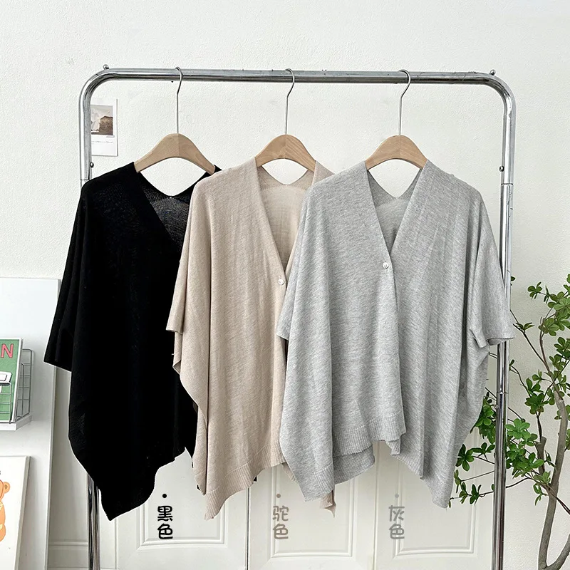 

2025 New Summer Thin Sun-protective Shawls Woman Luxury Long Smock Travel Cape Fashionable Knitted Cardigan Scarf Women Luxury