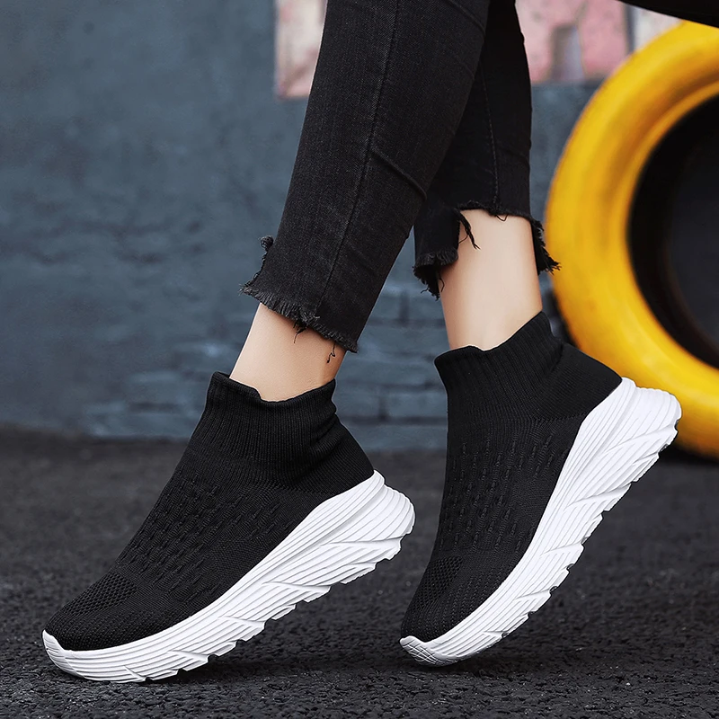 2024 New Autumn Comfortable High shoes man and womens classic Medium top sneakers Durable Black Flat Canvas Shoes size 35-46