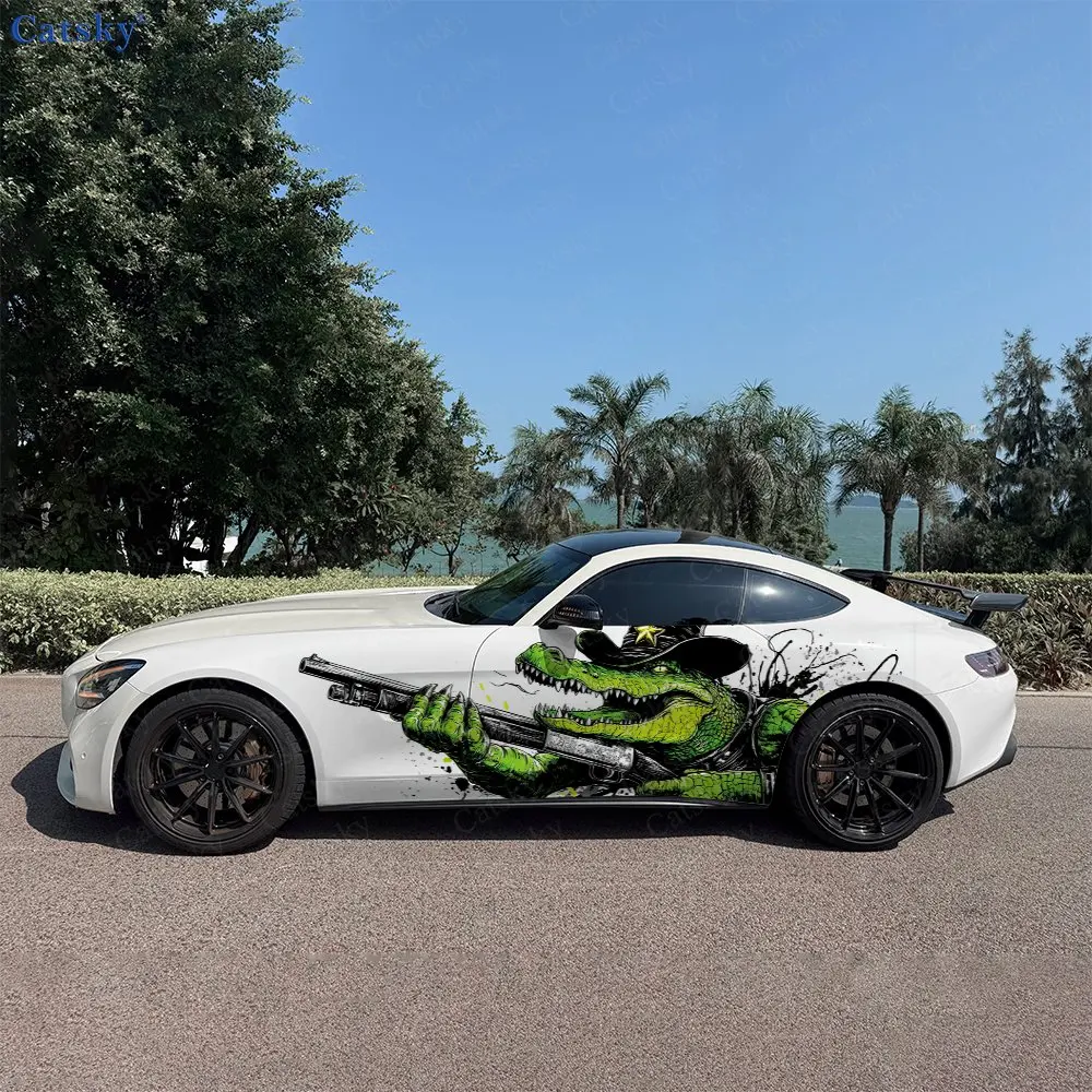 2pcs Green Spine Gunslinger, Durable, Fade-resistant, Enhance Vehicle Aesthetics With Bold Artistic Design Car Vinyl Wraps