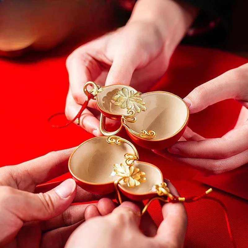 Gourd retro cup Chinese wedding heart to send newlyweds a glass of wine wedding gifts