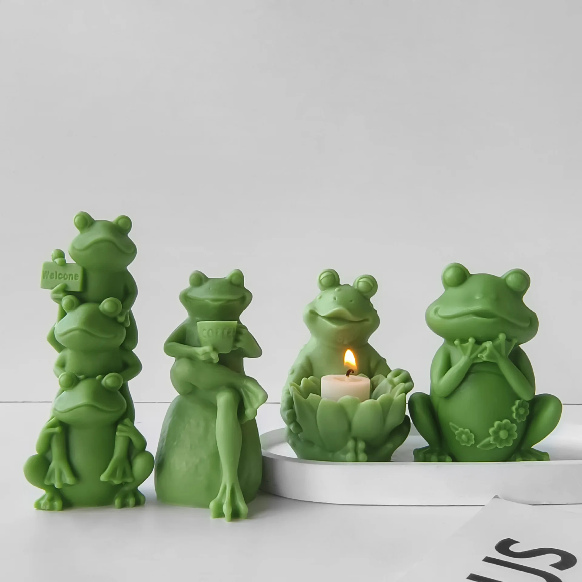 Cute Frog Candle Mold Aroma Plaster Ornament Mold Handmade Silicone Candle Making Supplies