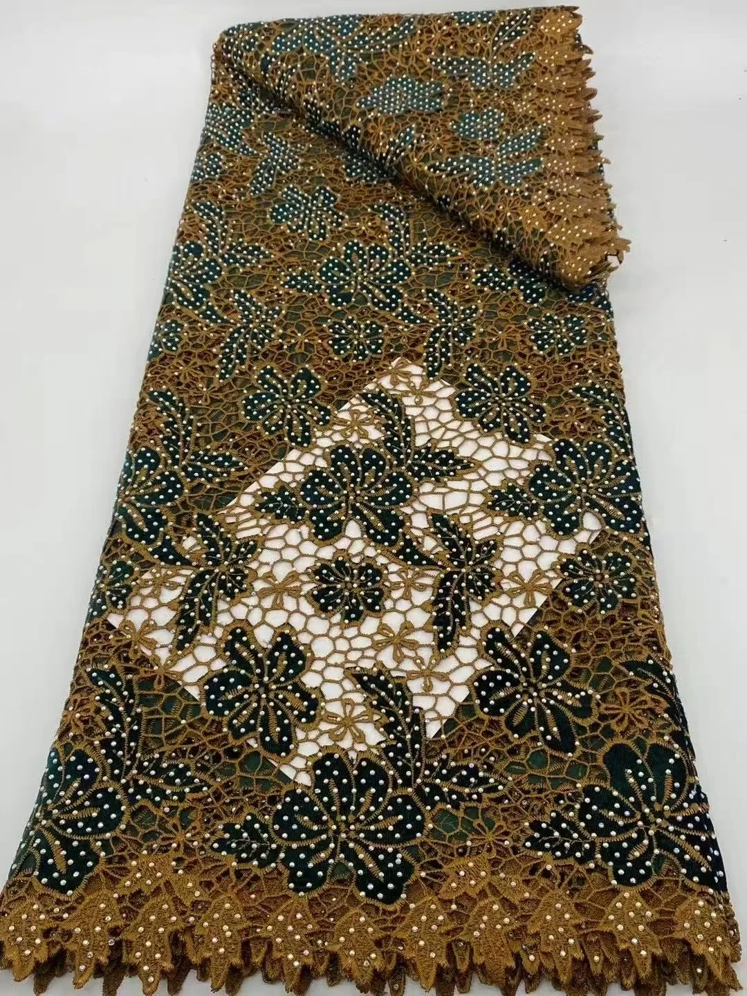 

Африканская бархатная кружевная ткань с блестками, новинка 2023 года, высокое качество, нигерийская вышитая африканская кружевная ткань, 5 ярдов, зеленое шитье H97-1