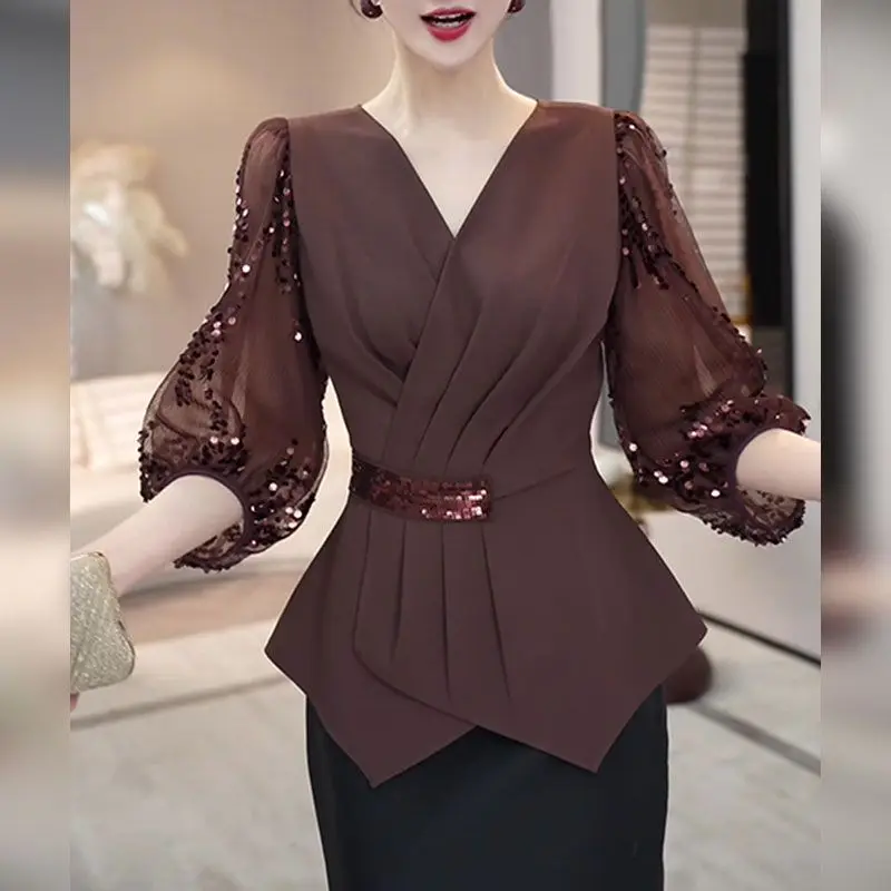 2025 Autumn New Fashion V-neck Splicing Sequin Design Top for Women Casual and Elegant