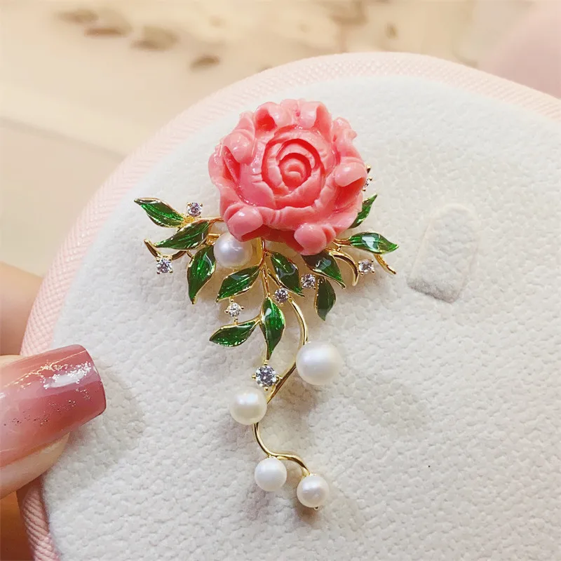 Elegant Pink Peony Brooch For Women Luxury Zircon Flower Leaf Imitation Pearl Corsage Sweet Lady Coat Sweater Clothing Jewelry