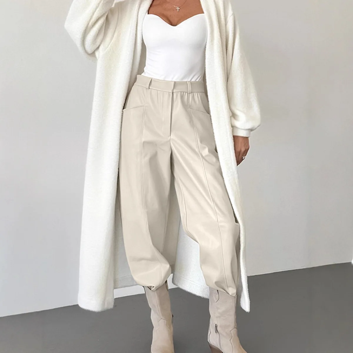 

Retro Fashion Matte Pants for Women 2025 Winter Commuting Slim High-Waist Skinny Pencil Pants