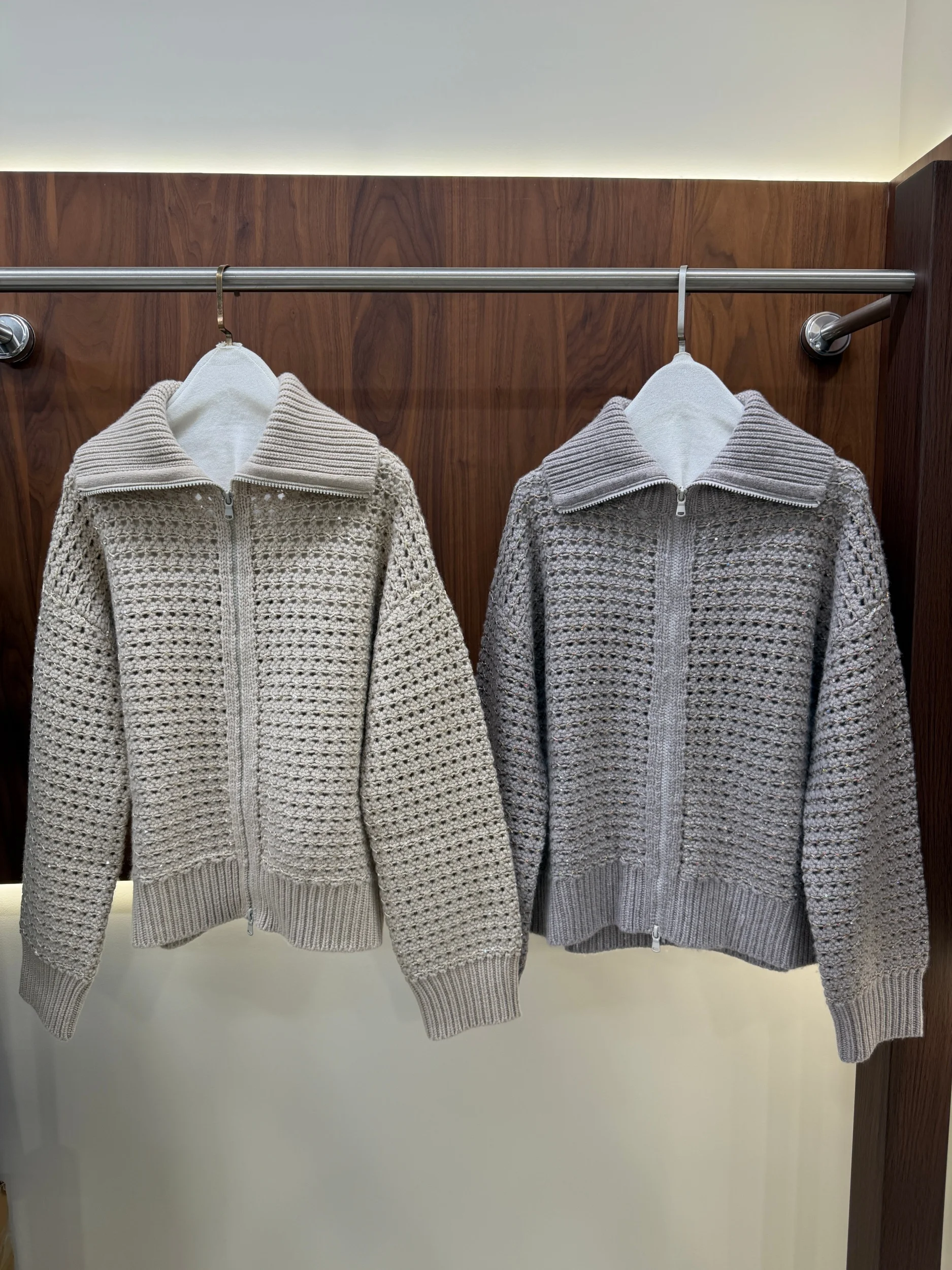 2026Women's Autumn/Winter Cut-Out Long-Sleeve Cashmere Cardigan