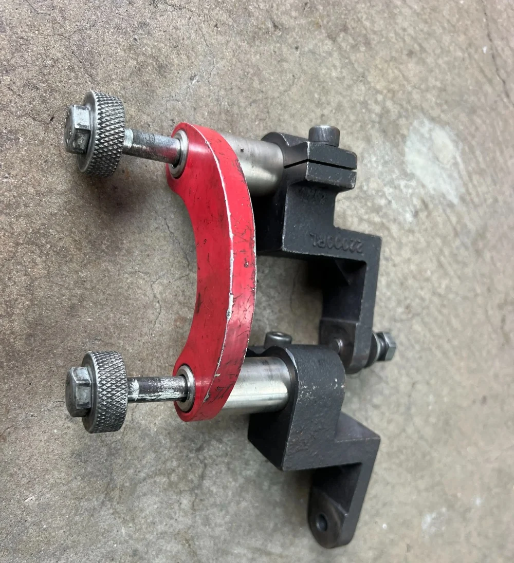 

UNIVERSAL SLIDE MOUNTING WITH THREAD(ONE COMPLETE SET) Use For AM-8700 MST-8700 Brake Lathe Drive Device