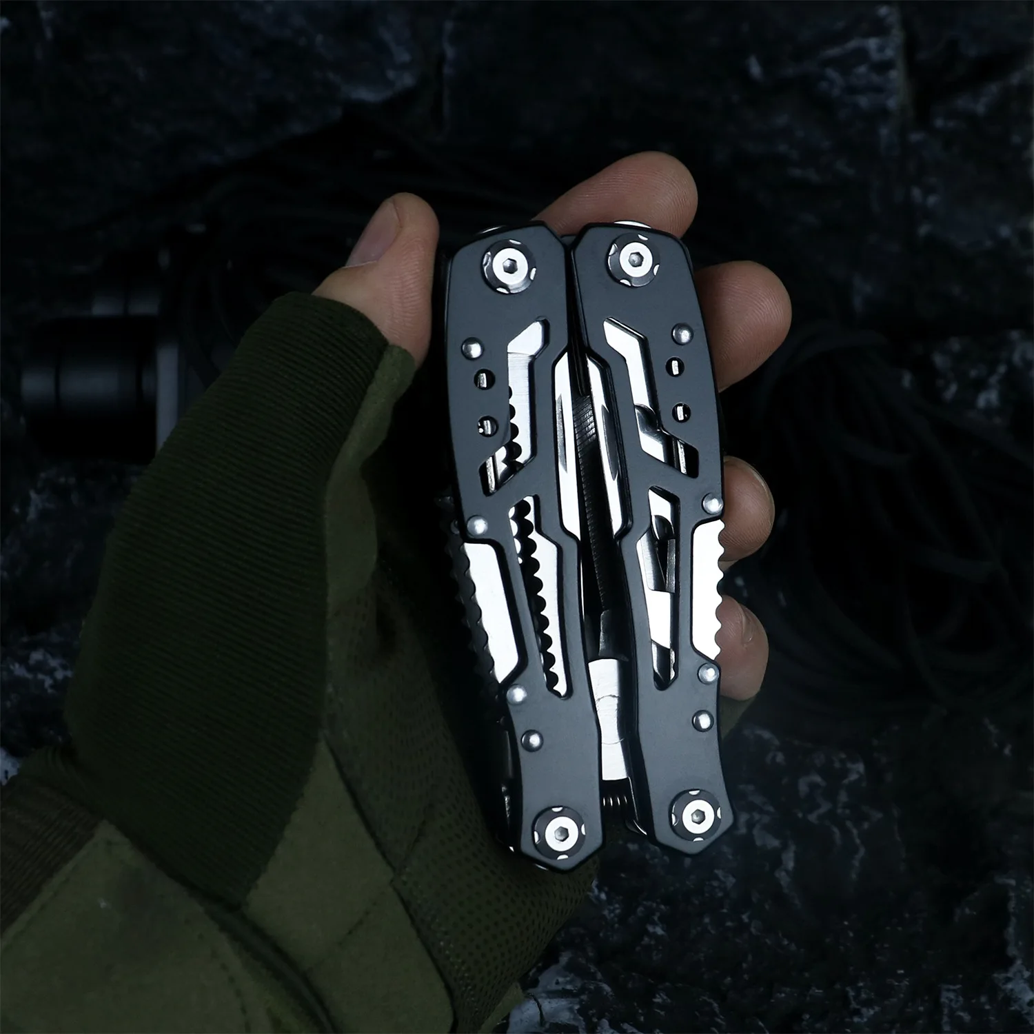 Multi-purpose Pliers Tools Stainless Steel Multi-tool Pliers Outdoor Combination Knife Pliers Folding Portable