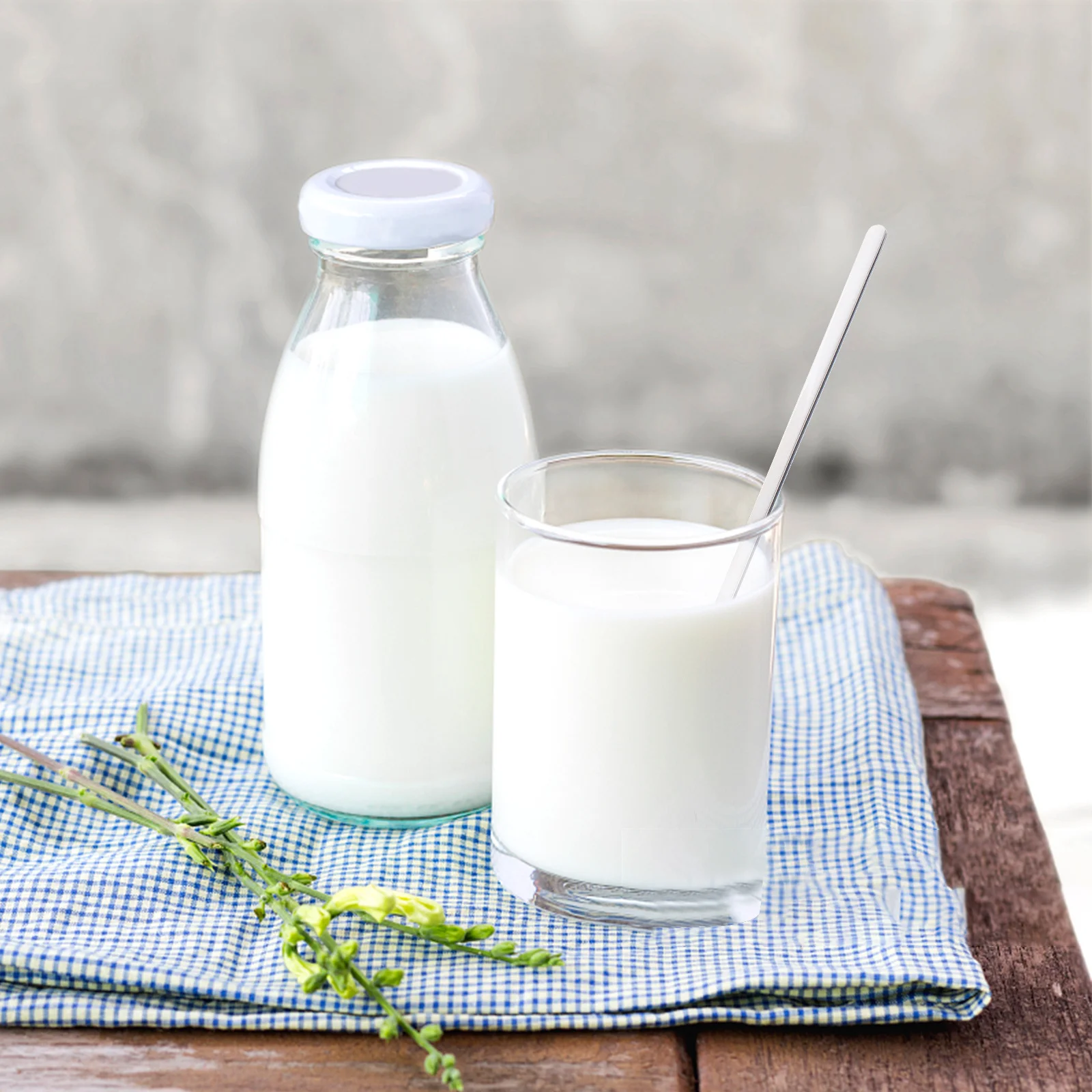 

5Pcs Stainless Steel Ice Spoons Long Handle Thick Handle Coffee Dessert Mixing Spoon Mirror Polished Rust Resistant