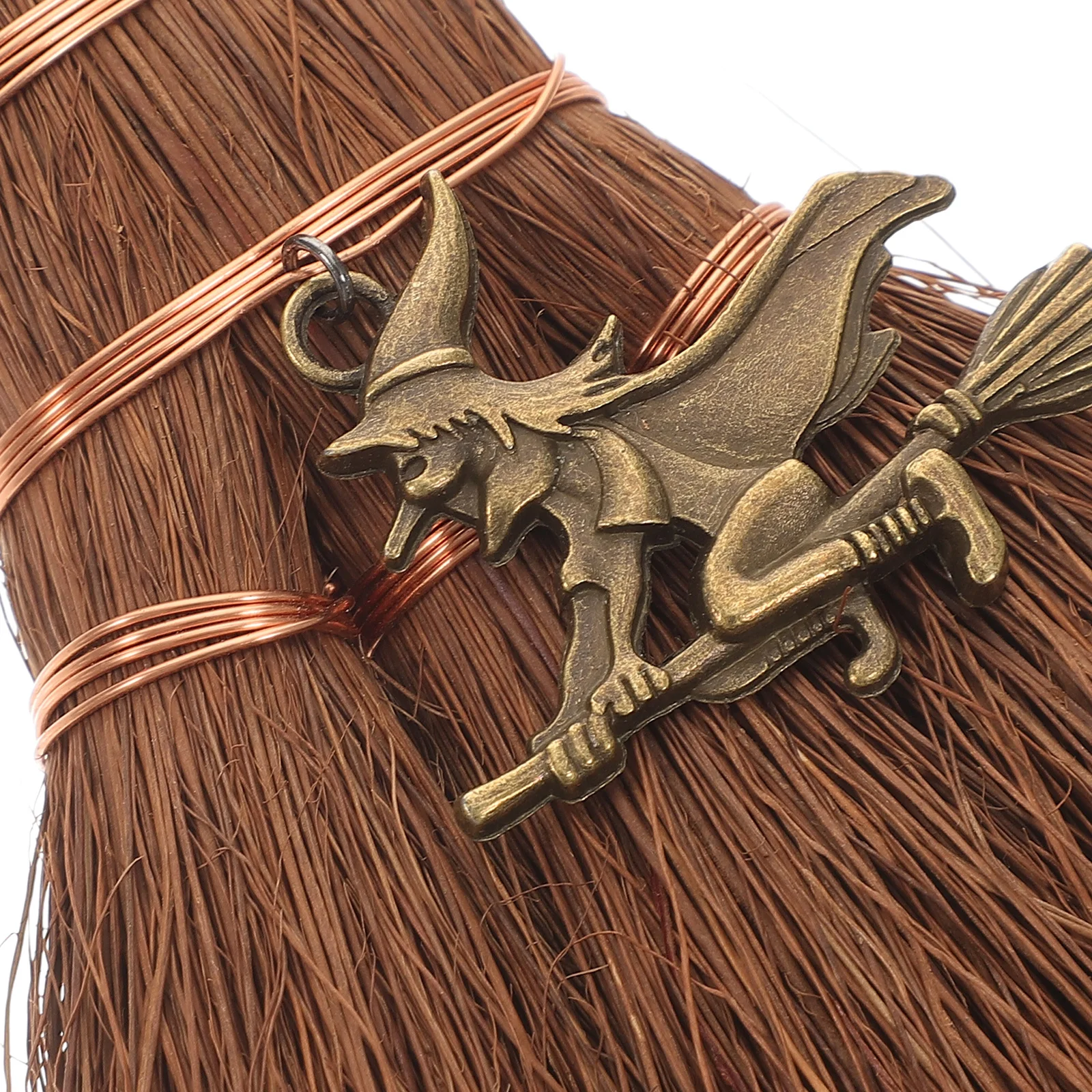 

Halloween Broom Charm Pendant Exquisite Brown Witch Broom DIY Craft Making Car Hanging Decorative Gift Witch Charms