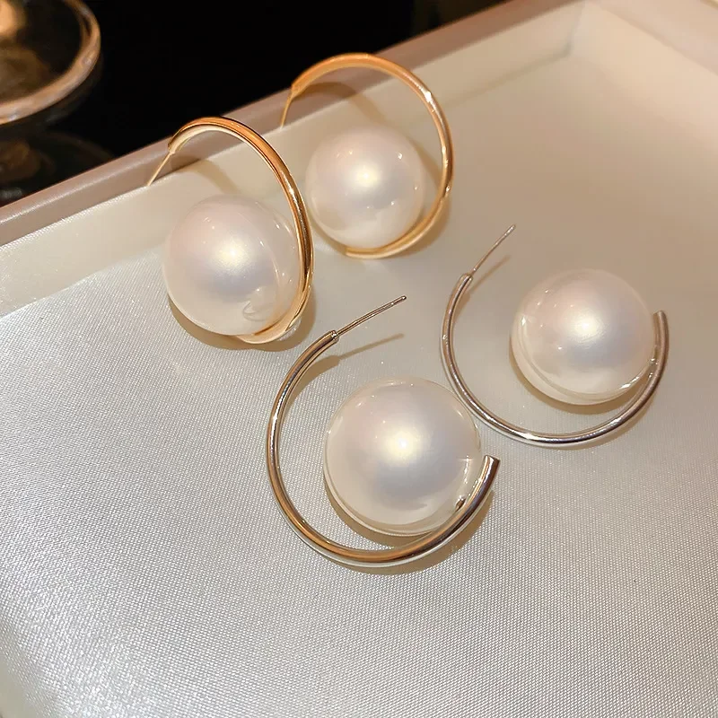 Fashion Design Large Round Imitation Pearl Earrings For Women Hoop Earring Elegant Daily Jewelry Pendant Gift