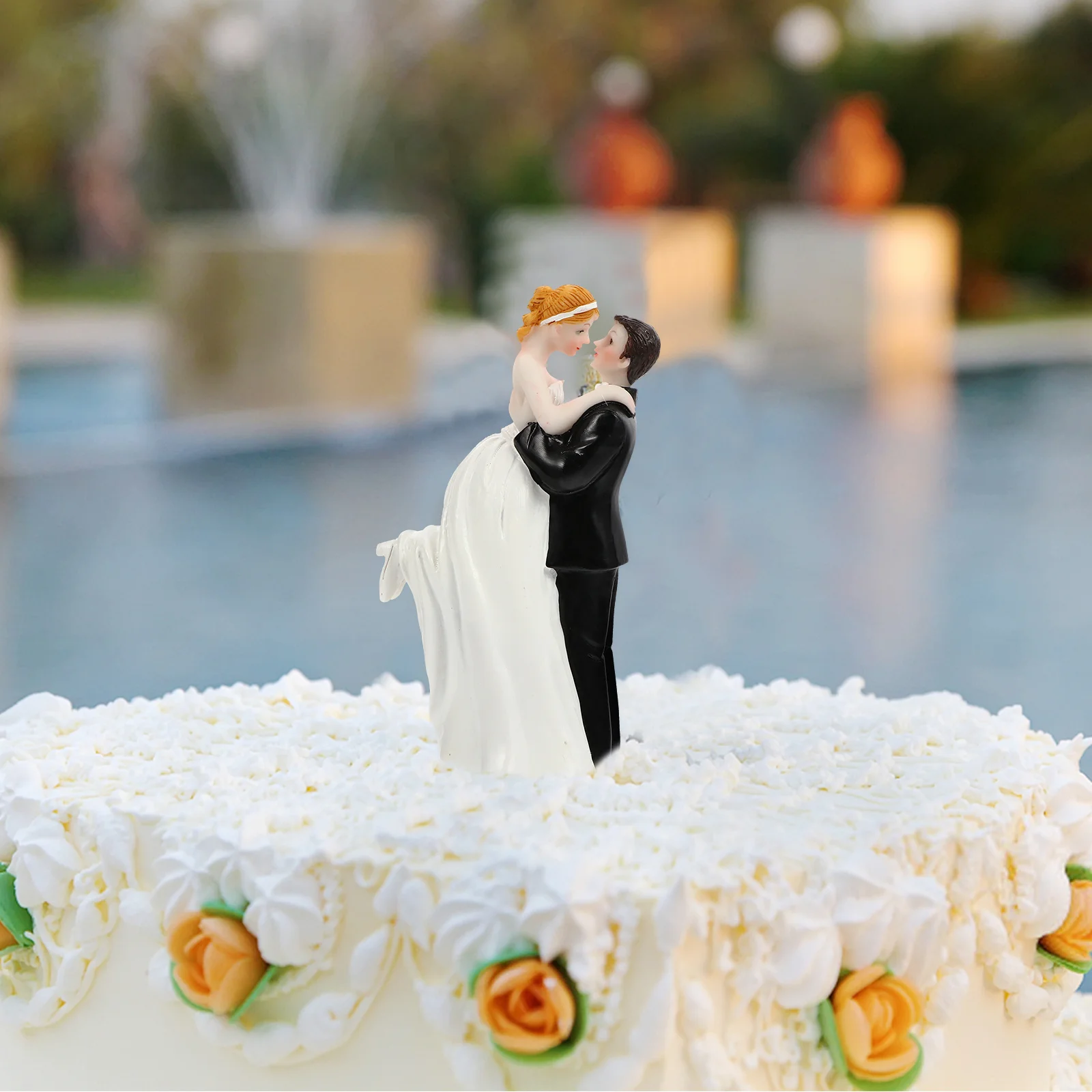 

1Pcs Wedding Resin Cake Topper Bride Groom Smooth Surface Cake Party Decoration Dessert Topper Party Dessert Toppers