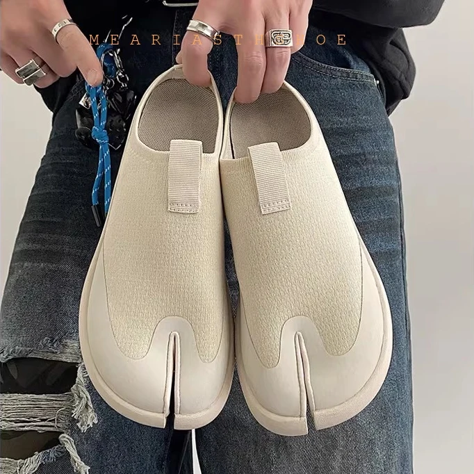 

white Tabi Shoes For Men's 2026 New Summer Breathable Knitted Design Split Toe Shoes Casual Flat Bottom Ultra Light Soft Bottom