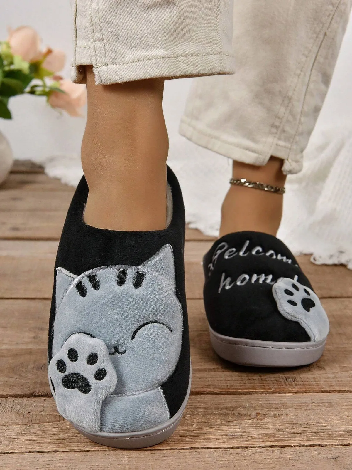 2024 New Arrival Women's Cartoon Lucky Cat Couple Slippers With For Autumn And Winter, Indoor Warm Home Shoes