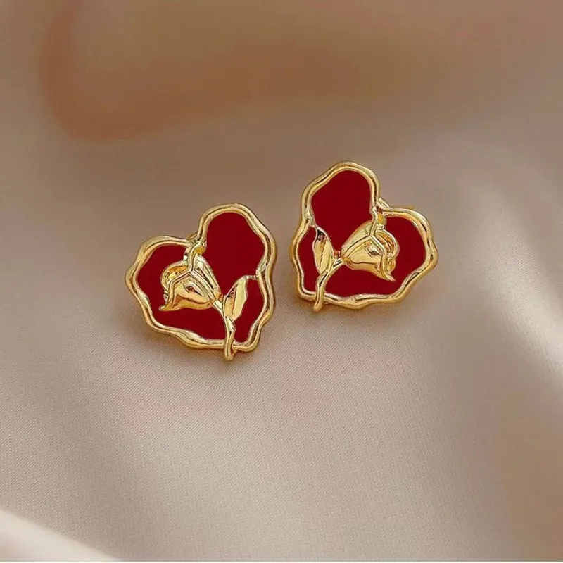 Retro Enamel Red Tulip Flower Stud Earrings For Women Piercing Ear Jewelry Vintage Female Hanging Heart Wavy Edge Lovely GiftS