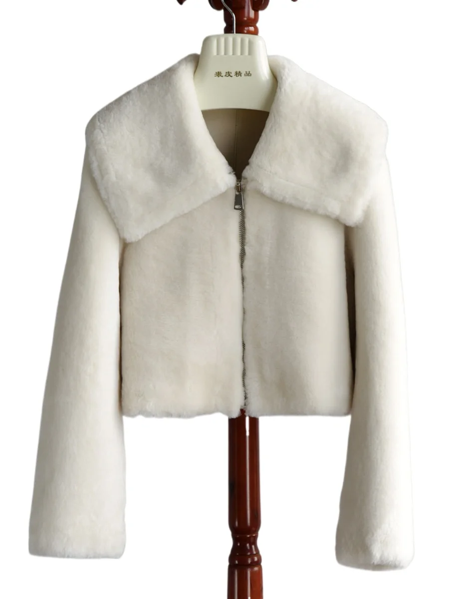 

2025 Australian Merino wool jacket short large lapel silhouette fur integrated women's fur coat