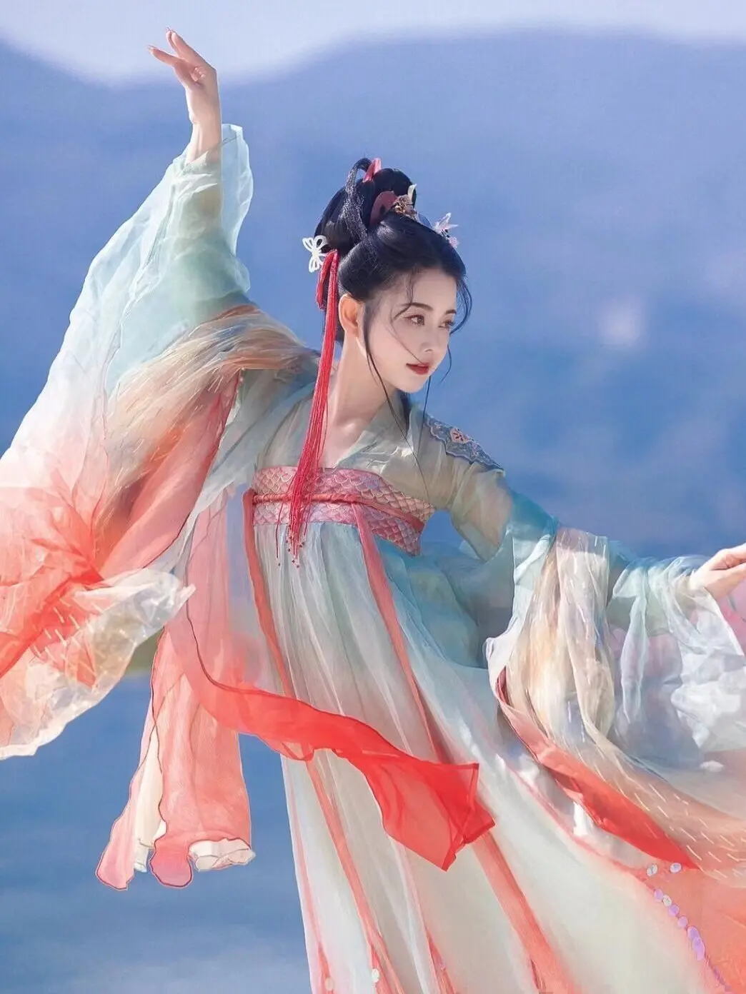 2026 Chinese Style Hanfu Traditional Costume Princess Ru Skirt Female Chest Length Embroidered Large Sleeve Shirt - view 2