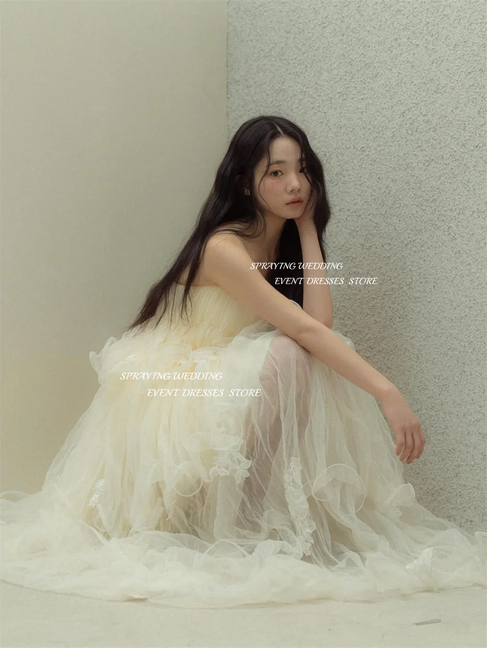 SPRAYING Luxo Bege Tule Vestido de Noiva Coreia Sessão de Fotos Strapless Strap Longo Em Camadas Vestido de Noiva Espartilho Personalizado nnetzo