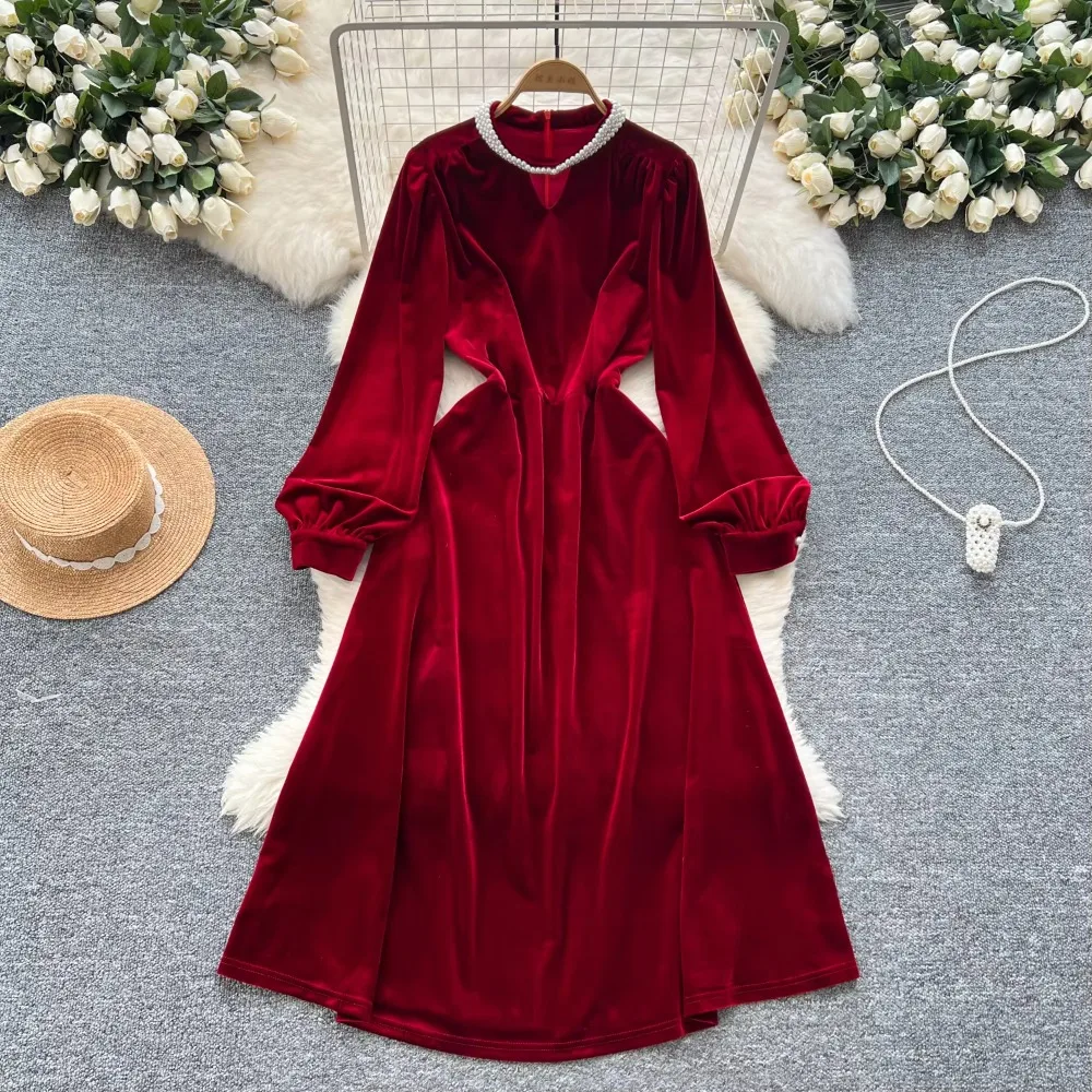 Elegante colletto alla coreana vintage manica lunga chic perline ricamate abiti di velluto sottili abiti da sera francesi di High Street abbigliamento invernale