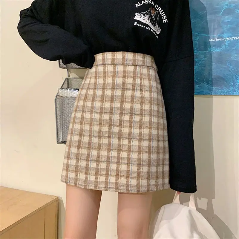 Women's Short Skirt Ins Y2K New Korea Winter Loose Thickened Plaid Tweed Knee Length High Waist A-line Short Skirts Kawaii Skirt