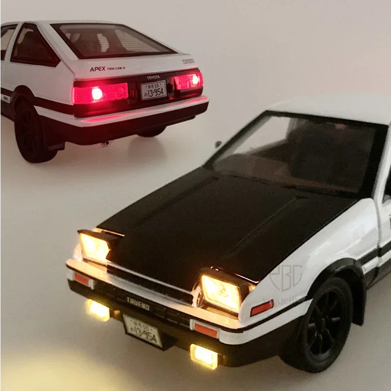 1/24 Toyota AE86 Alloy Sports Car Model Diecasts Toy Simulation Steering Sound Light Super Racing Toys Vehilce Collection Gifts