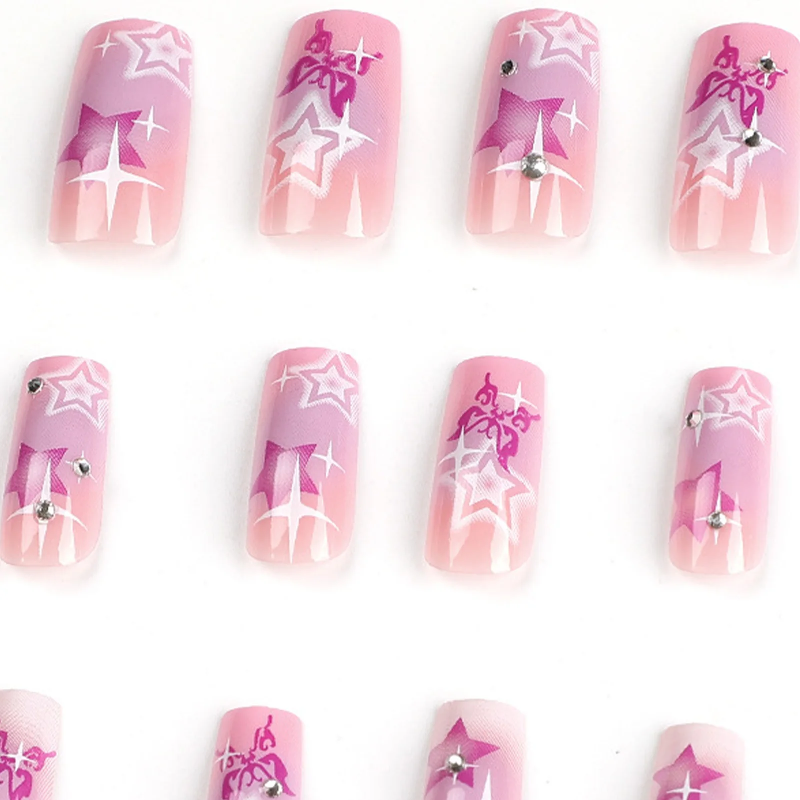 24 Pezzi Unghie Finte Lunghe a Forma Quadrata, Decorazione con Stelle Viola Sfumate e Farfalle con Strass, Unghie Finte Y2k Pronte da Indossare