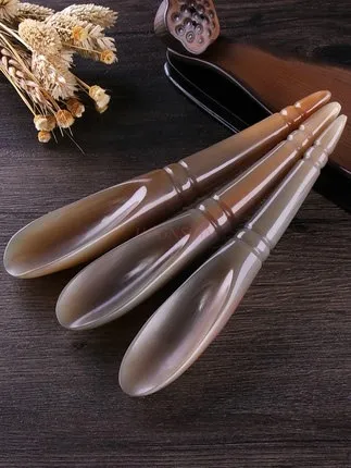 Natural white buffalo horn scraping board rib-pointing stick massage dredging meridian body general home back special