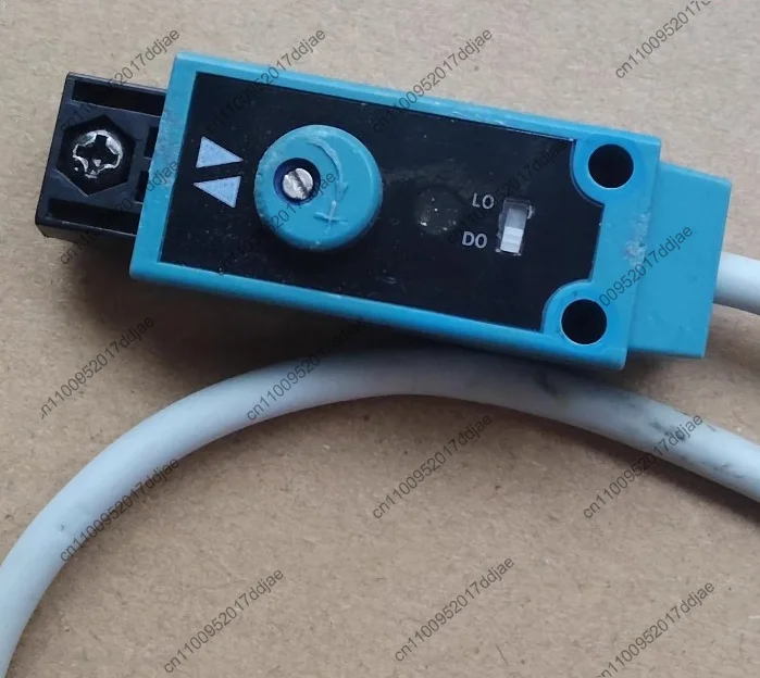 Fe5f-1mc6g optical fiber amplifier, functioning normally, taken in kind.