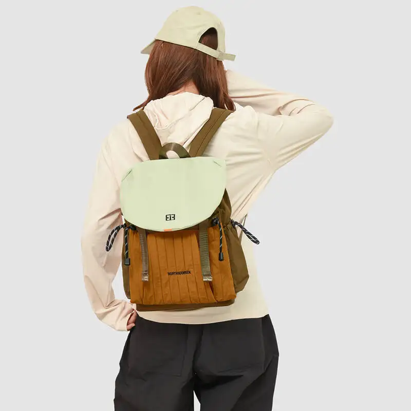 ナイロンバックパック 大容量ブックバッグ 軽量巾着スクールバッグ ハンドバッグ カジュアルショルダートート 大容量通勤バッグ