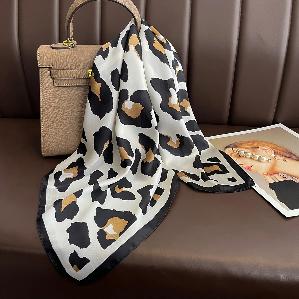 Luxury Women Leopard Print Square Hijab Scarf Imitation Silk Green Small Neck Scarf Stylish Casual Headscarf
