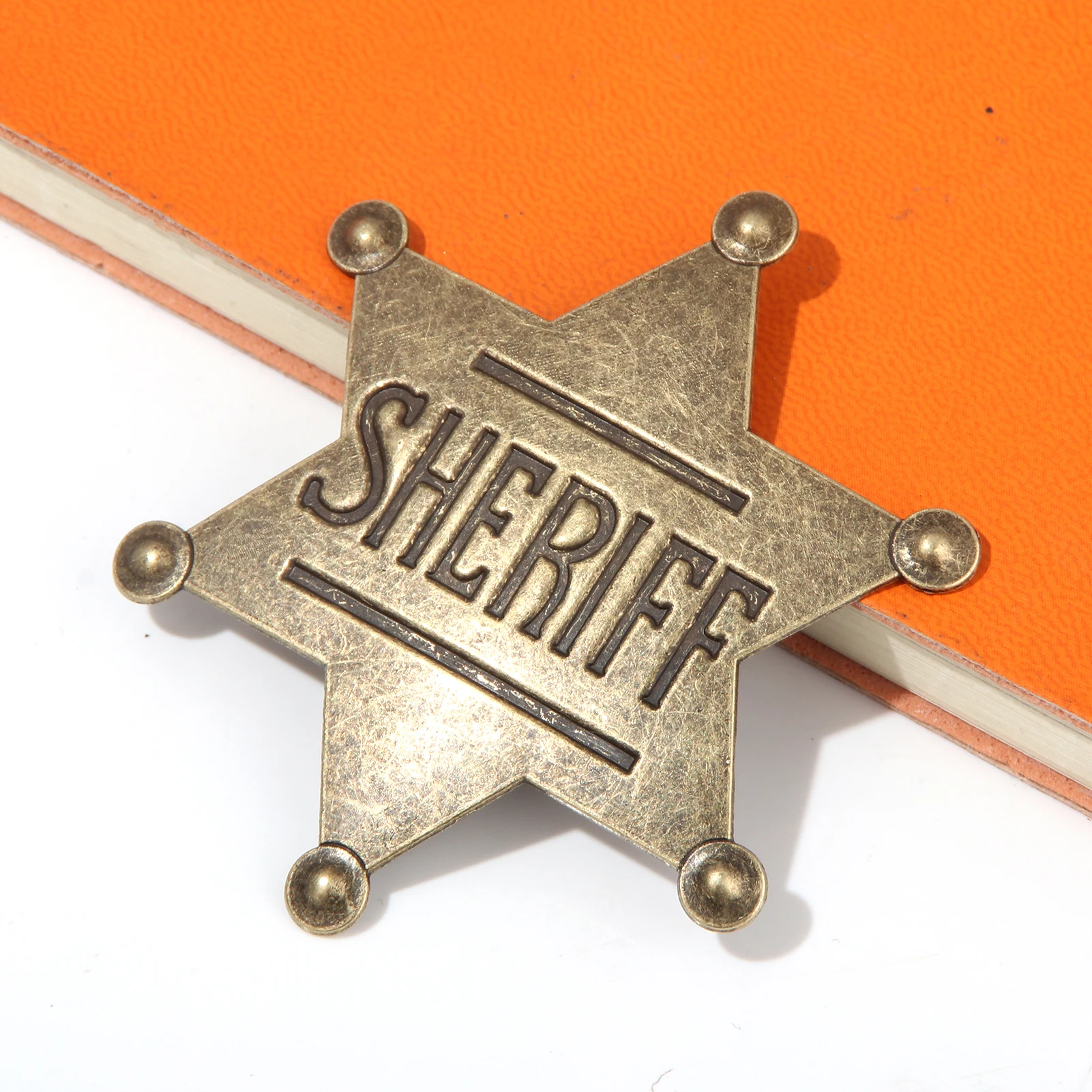 Star Sheriff Metal Enamel Badge Vintage Retro Holloween Party Brooch American Governor\'s Six Jewelry for Women Men Accessories