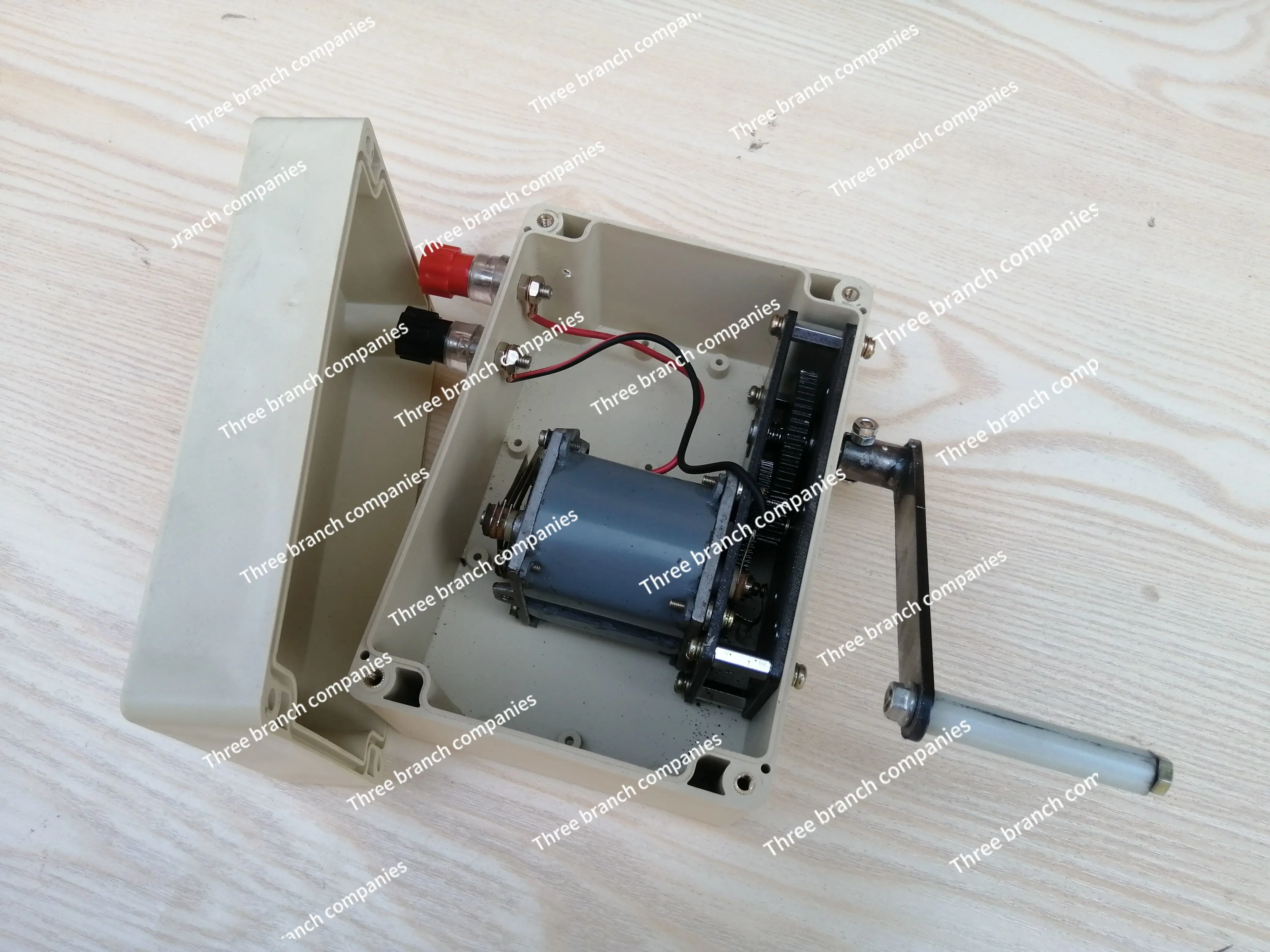 Hand generator speed-up gearbox Permanent magnet brushless AC voltage 100 to 360 volts