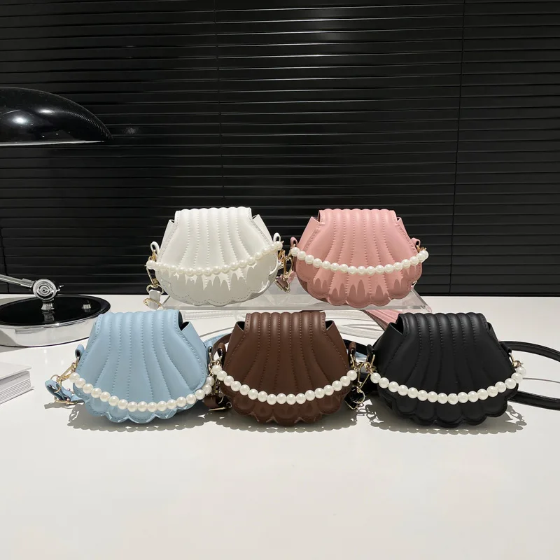 

Доступная роскошная женская сумка через плечо 2022, кошелек с жемчужным акцентом, прочная мягкая искусственная кожа для ежедневного использования, легкий вес