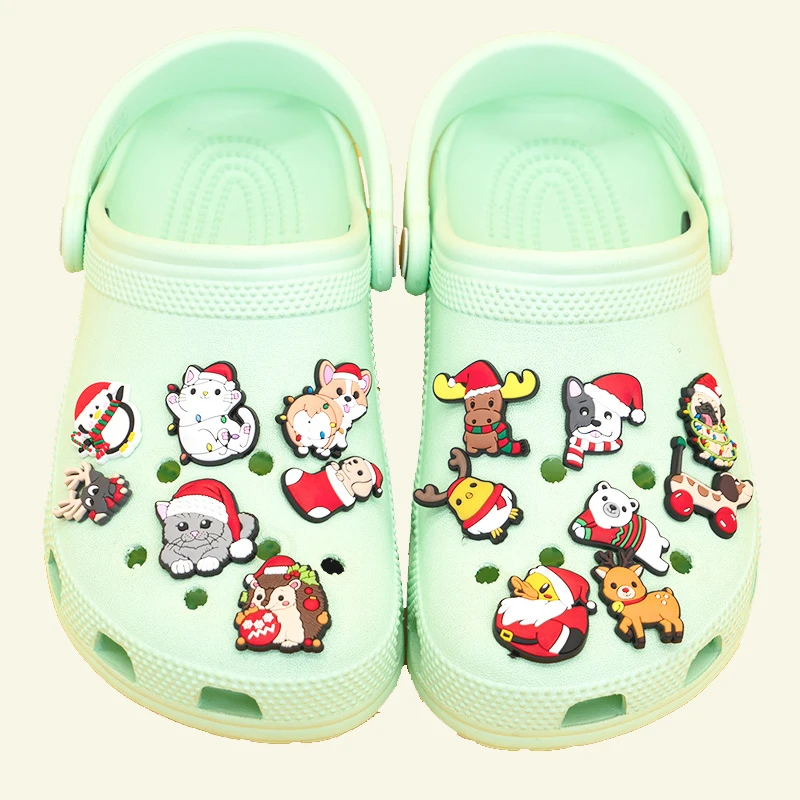 จี้รองเท้าลายคริสต์มาส 1/25 ชิ้น น่ารัก รูปสัตว์ คริสต์มาส สุนัข แมว กวาง ตกแต่งรองเท้า สำหรับผู้หญิง ผู้ชาย ติดรองเท้าแบบคล็อก ของขวัญวันหยุด