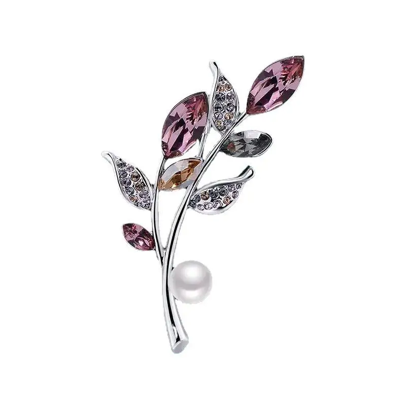 Luxury Crystal Bouquet Brooches Trendy Rhinestone Flower Brooch Pins For Women Corsage Suit Sweater Clothing Accessories Gift
