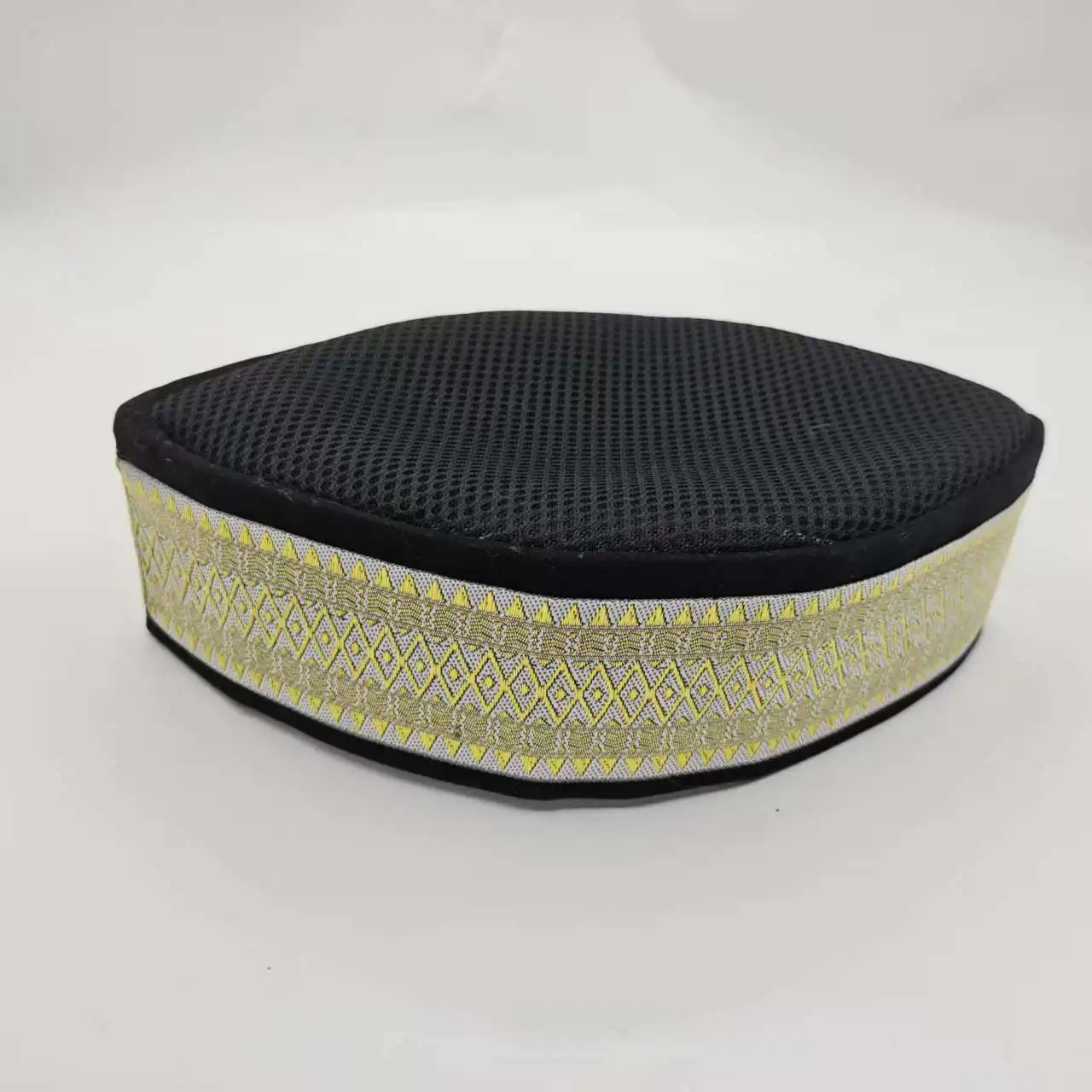 Free Shipping Malaysian Boat Caps For Men Clothing Muslim Hat Turkey Tax Kipa Kufi Saudi Islamic Prayer Luxury Summer Mesh 03618