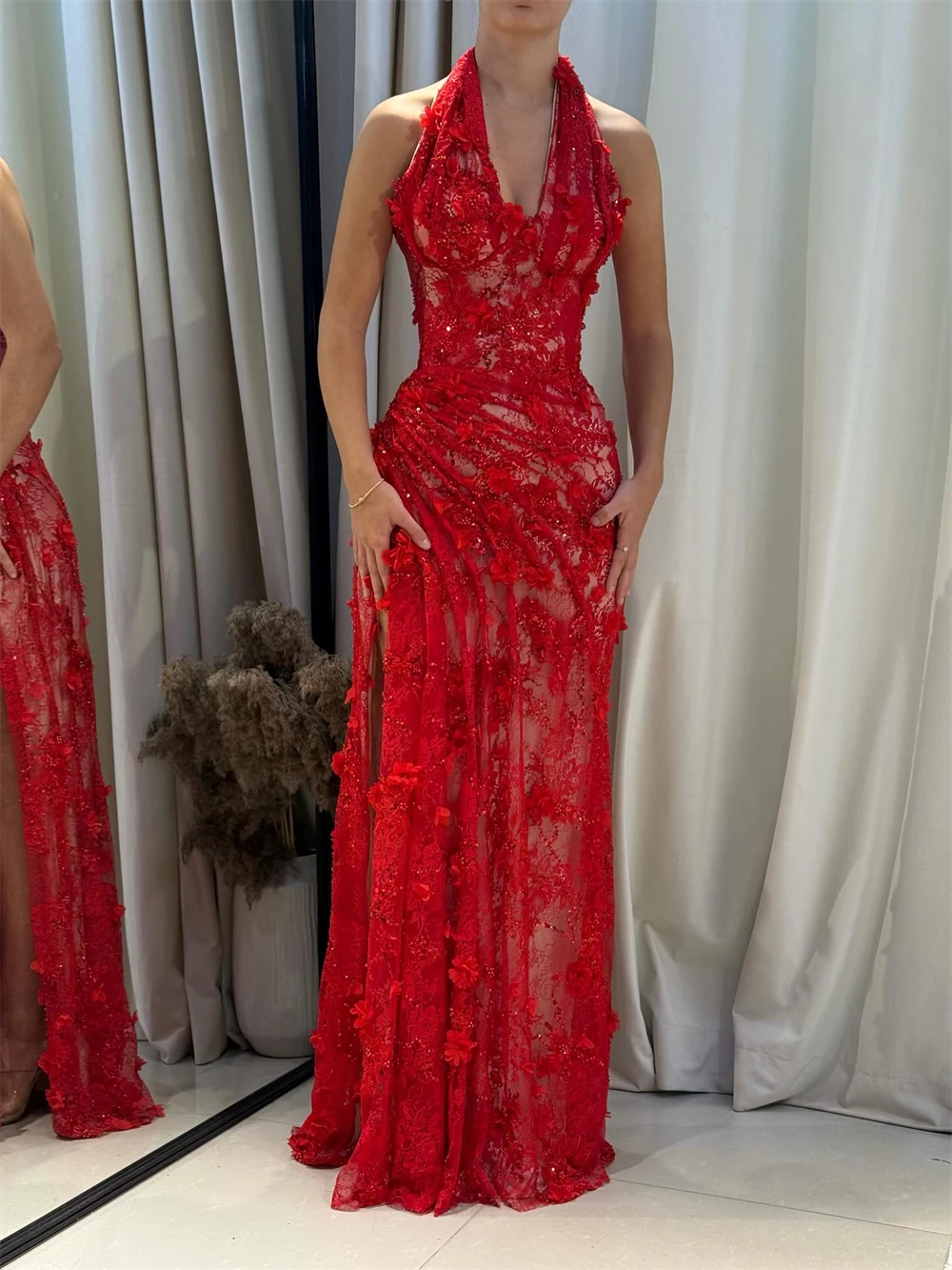 Sansa Personalizzato Rosso Sirena Spacco Laterale Fiore 3D Vestito Da Promenade Sexy Halter Neck Pieghe Abiti De Noche Pavimento-Lunghezza Abito Formale