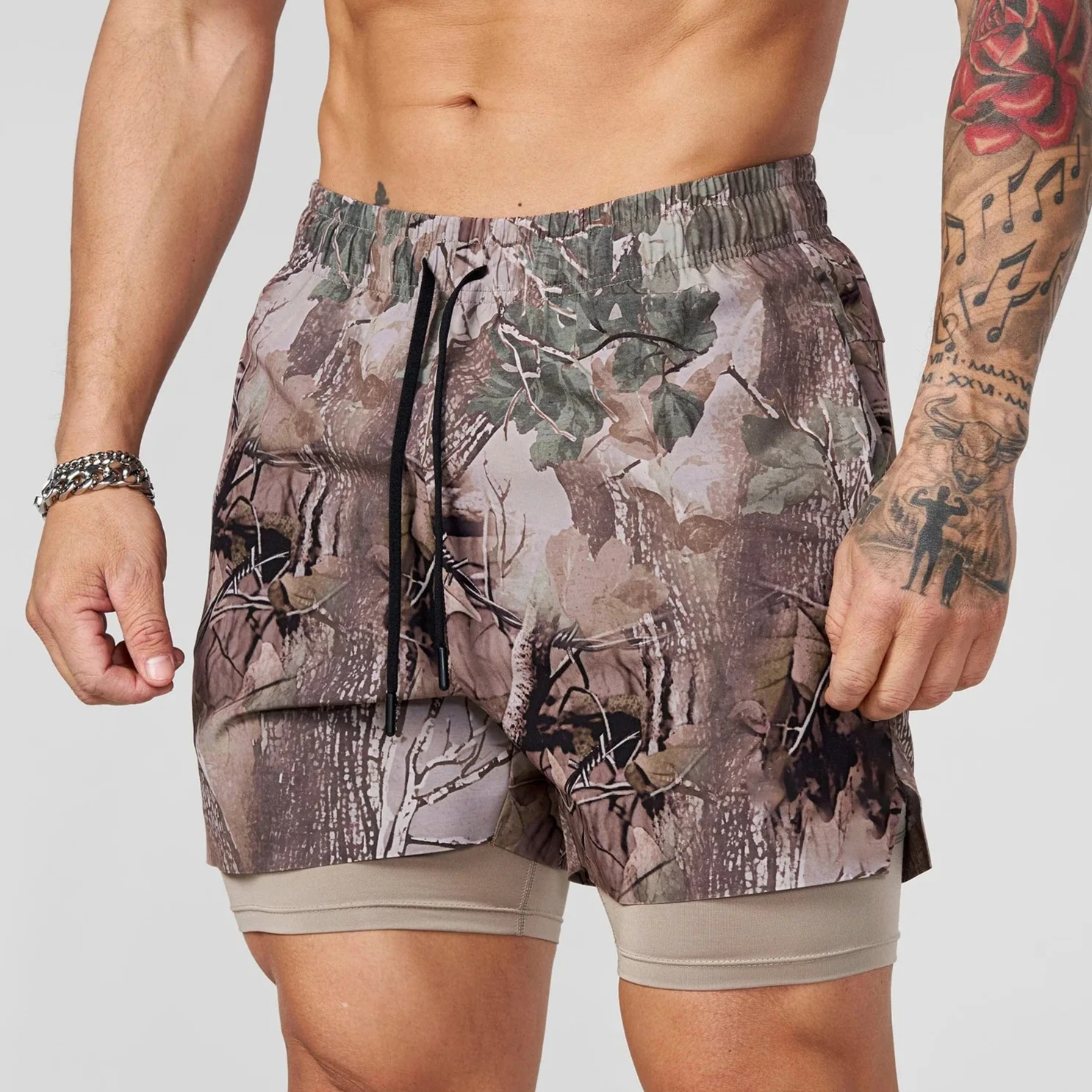 

Мужские спортивные шорты для бега с внутренними карманами, быстросохнущие, легкие, дышащие, для тренировок, летние, новинка