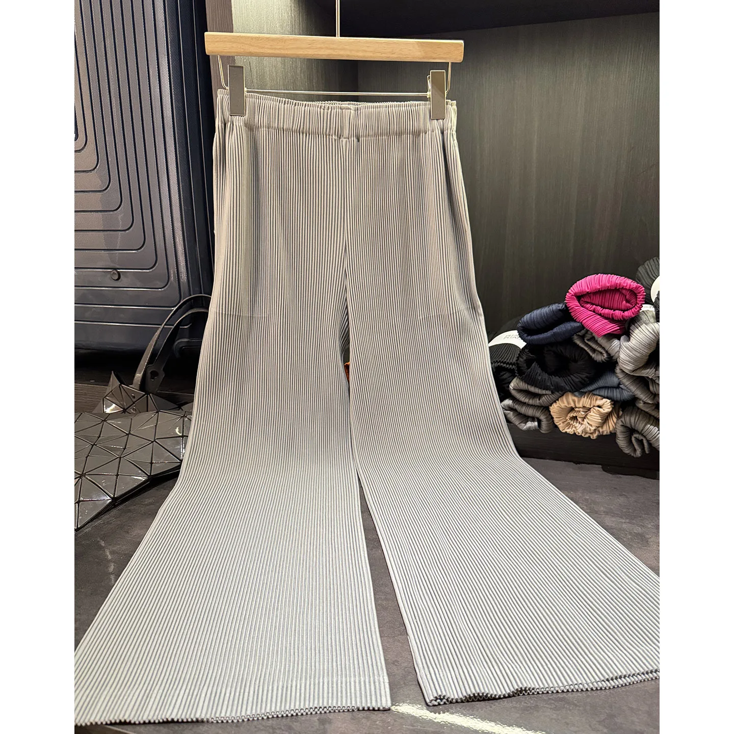 Miyake Pleated 2025 Pants for Women's Autumn New Style, Loose High Waisted Straight Leg Pants, Casual Wide Leg Commuting Style