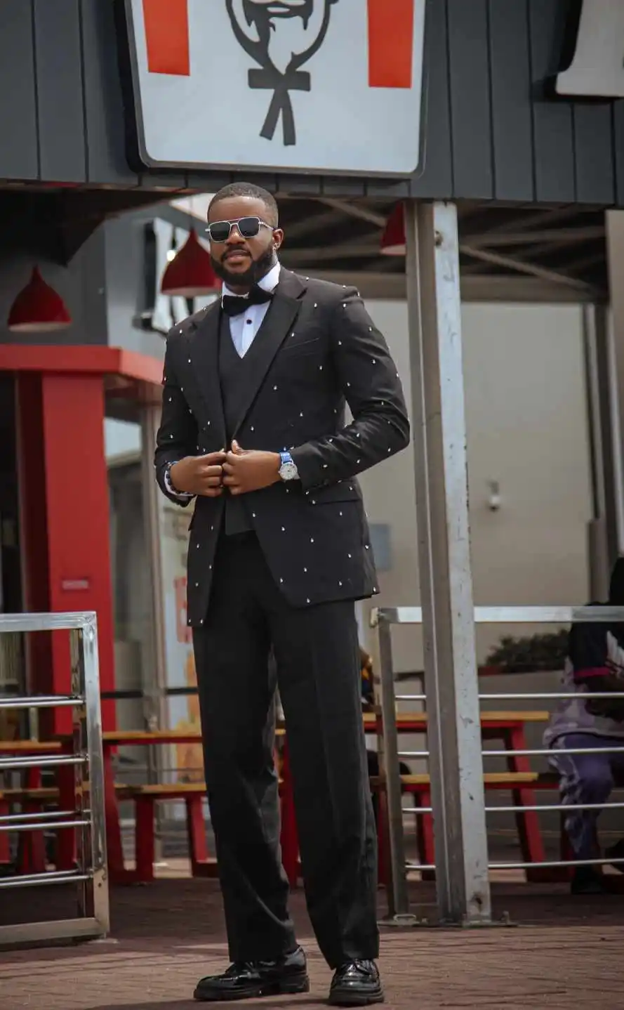 Sliver Beaded Wedding Suits For Men 2 Pieces Groom Tuxedos Customized Single Breasted Jacket Pants Italian Design Male Clothing