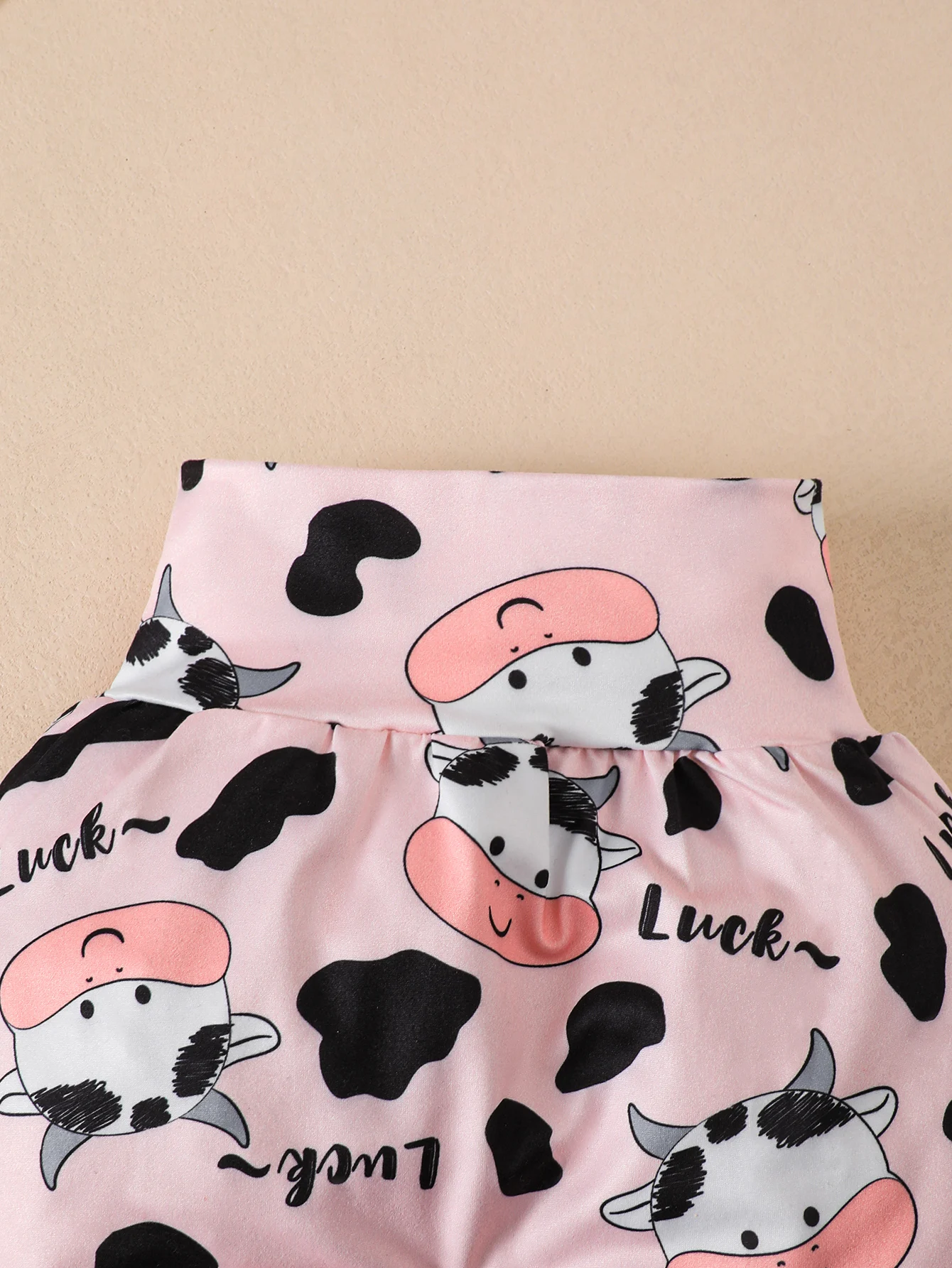 0-18 Monate Baby Mädchen Set Cartoon Kleine Milchkuh Druck Langarm-Strampler+Lange Hose+Mütze Geeignet für Neugeborene Baby Mädchen Süßes Set – Detail 6
